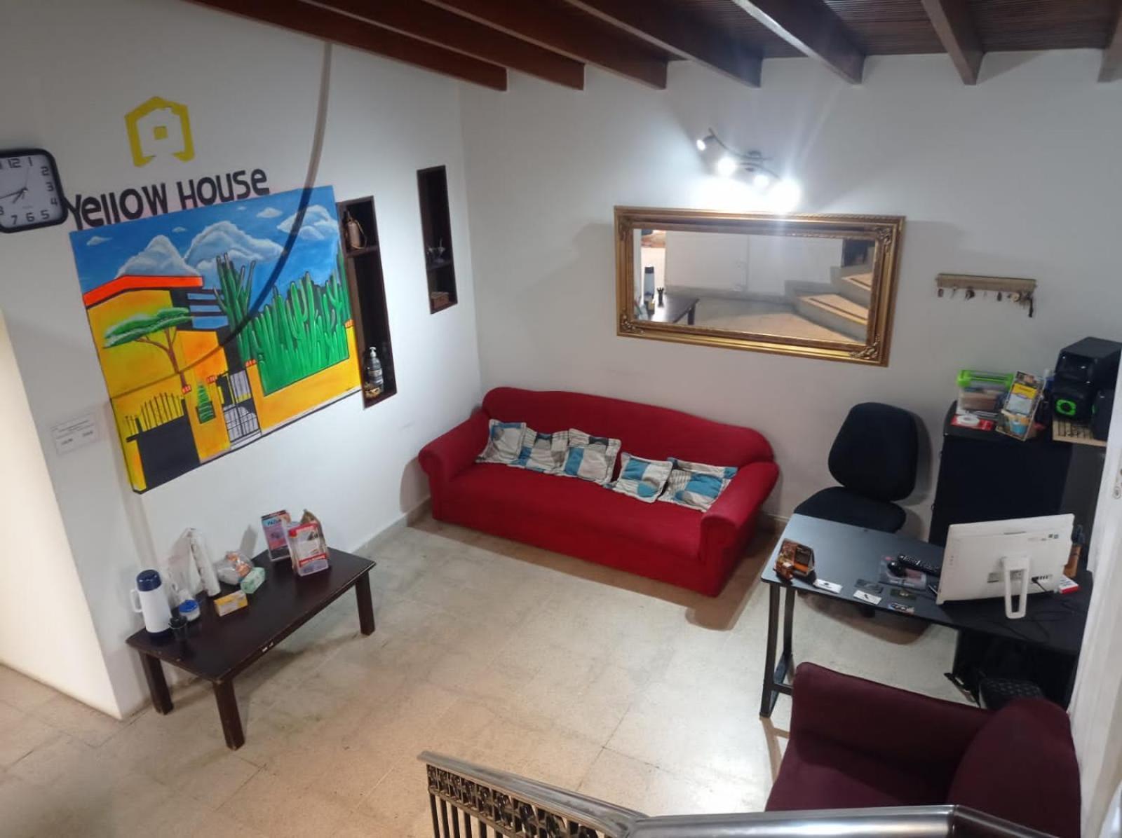 Yellow House Hostel Medellin Exterior photo